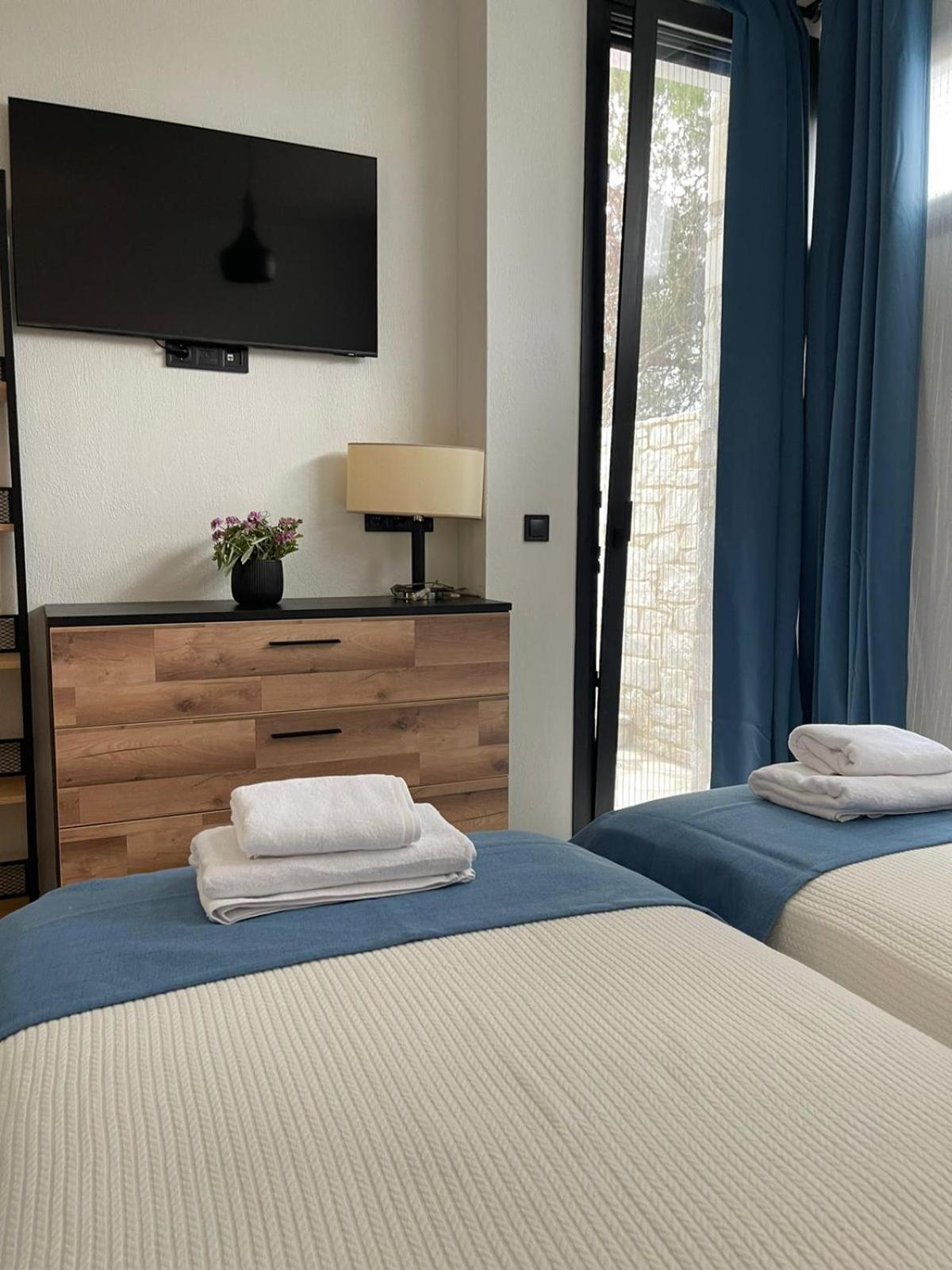Allure Luxury Villas 3&4 Serenity Retreat Moni Evaggelistrias Ngoại thất bức ảnh
